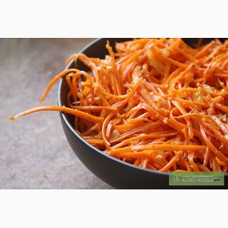 Морковь по-корейски в ведрах