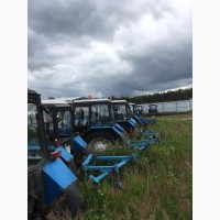 Продаем трактор Беларус МТЗ 82.1 с погрузчиком и коммунальной щеткой