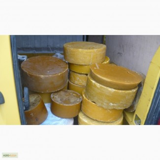 Продам воск пасечный желтый от 500 кг по 340 руб, мед акация, липа, сафлор, подсолнечный