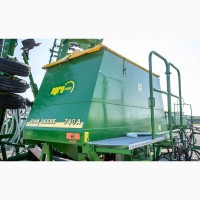 Пневматическая сеялка John Deere 740A