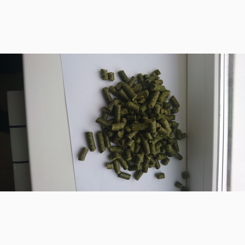 Фото 3. Витаминно-травяная мука в гранулах(люцерна) Урожай 2019 г
